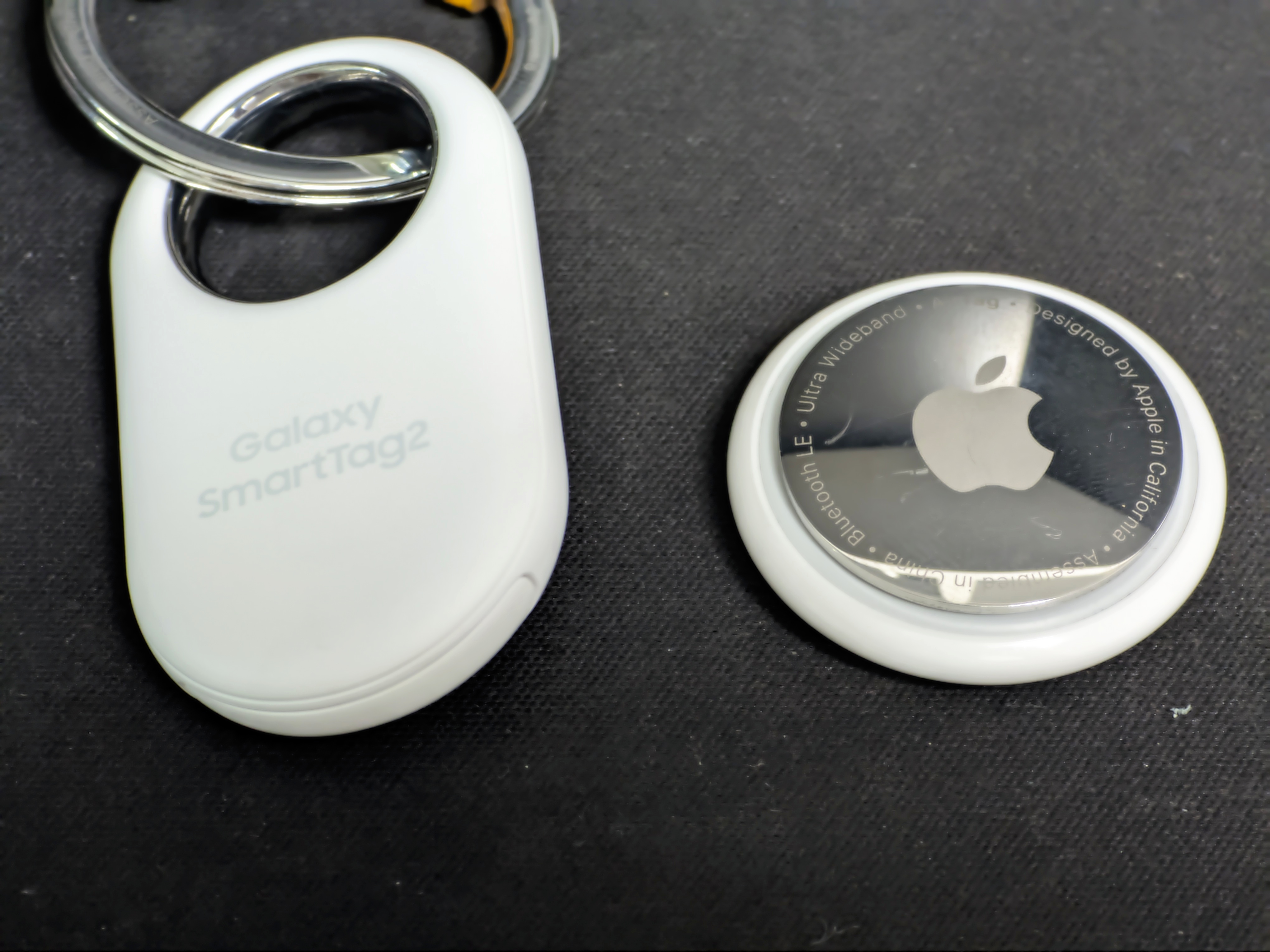 Design Compare AirTag Without Accessory