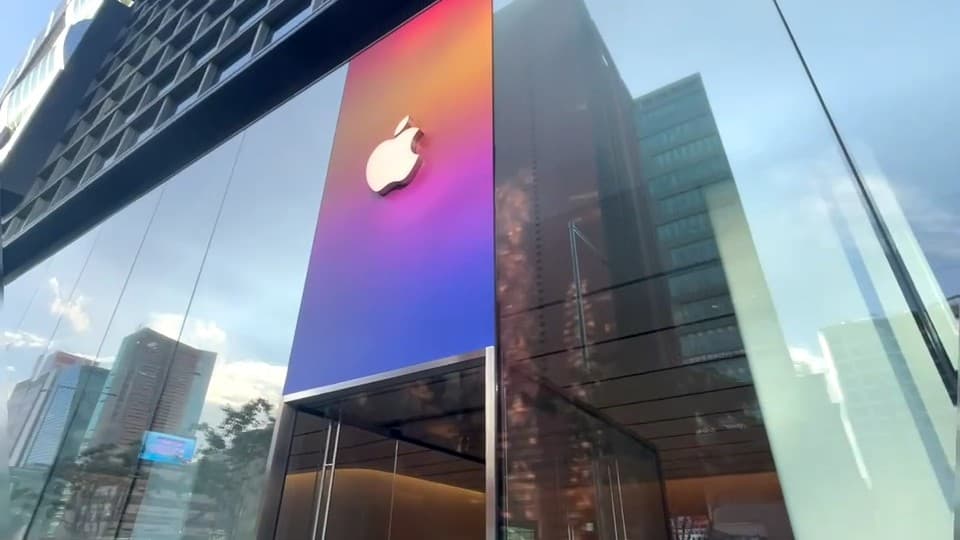 Apple 강남 갔다 왔습니다.