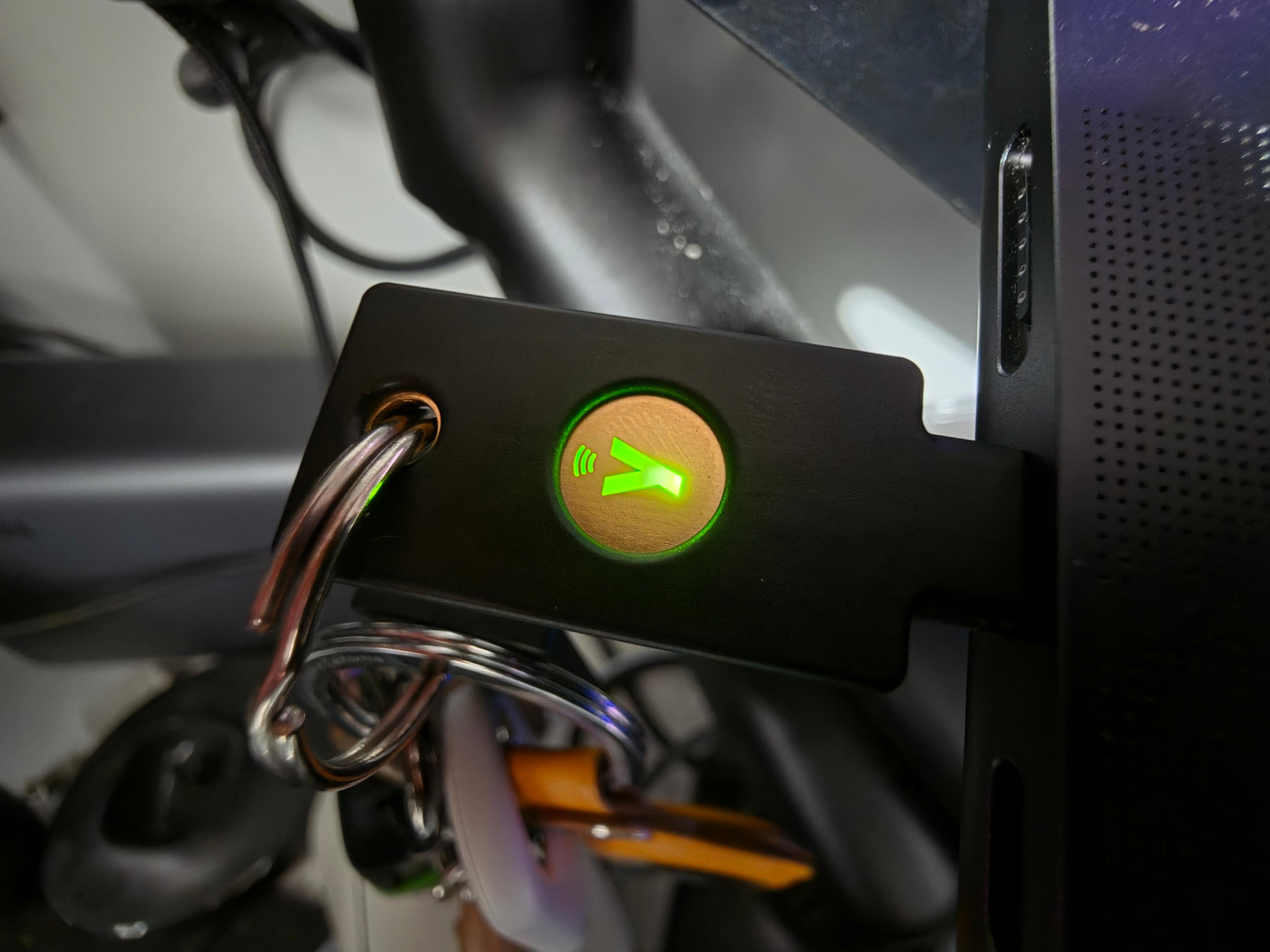 YubiKey Green Light After USB Connection